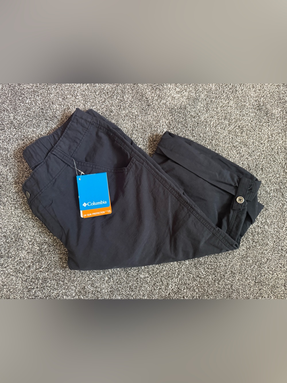 NWT Columbia UPF 15 Shorts ‘Pleasant Cape Knee Pants’ in Black, Size 10